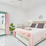 Casa Caramelo * Nerja